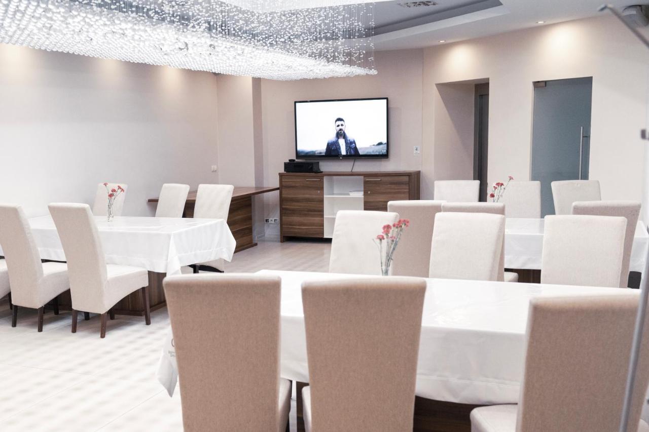 Metropolispa Piotrkow Trybunalski Ngoại thất bức ảnh
